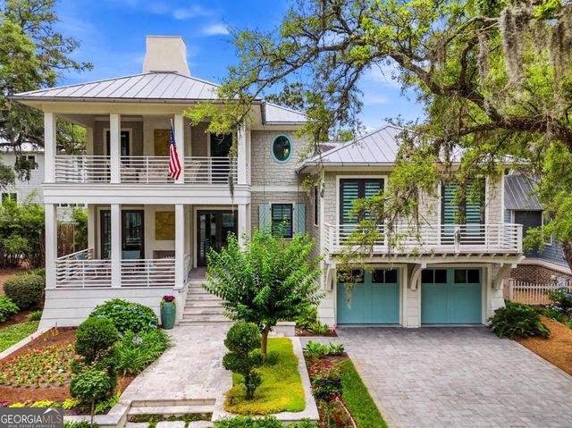 1082 Village Oaks Lane, St. Simons, GA 31522