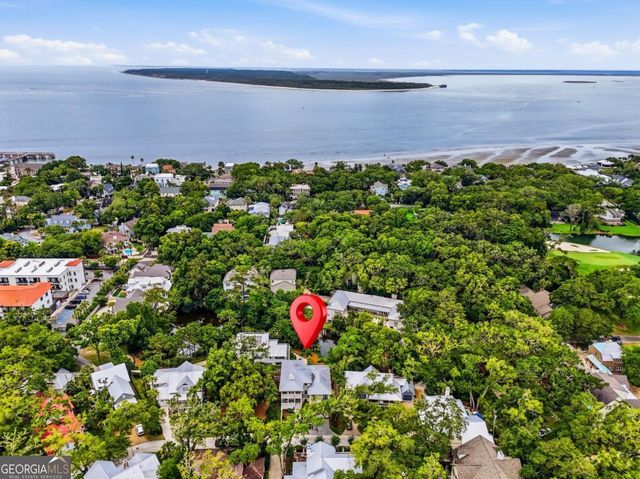 1082 Village Oaks Lane, St. Simons, GA 31522