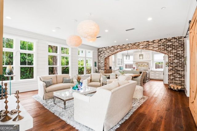 1082 Village Oaks Lane, St. Simons, GA 31522