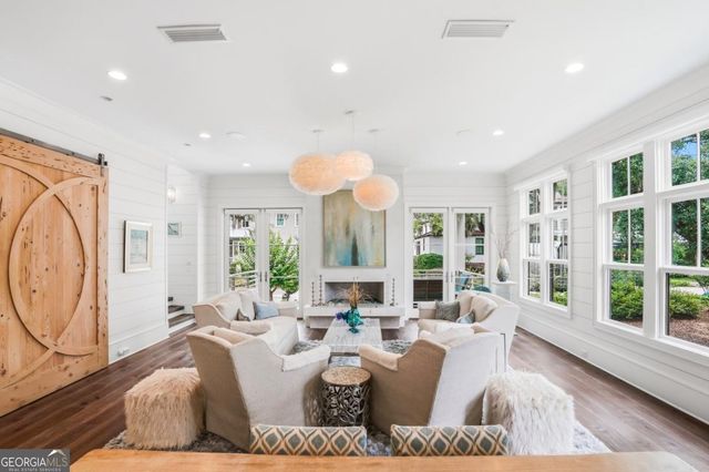 1082 Village Oaks Lane, St. Simons, GA 31522