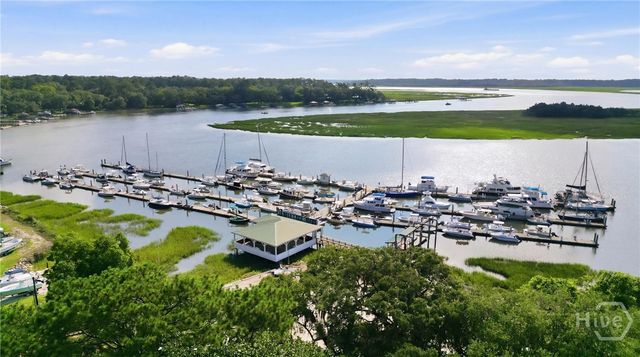 28 Romney Place, Savannah, GA 31406