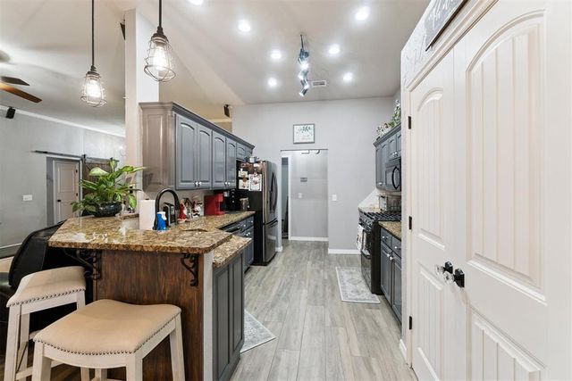 1404 SW 129th Street, Oklahoma City, OK 73170