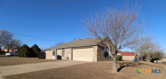 401 E Hogan Drive, Copperas Cove, TX 76522