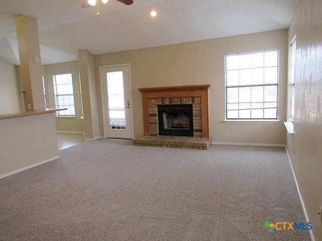 401 E Hogan Drive, Copperas Cove, TX 76522