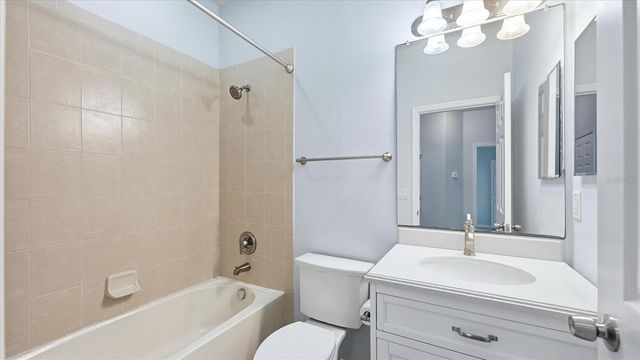 7839 LIMESTONE LANE 12-204, Sarasota, FL 34233