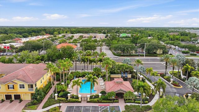 7839 LIMESTONE LANE 12-204, Sarasota, FL 34233