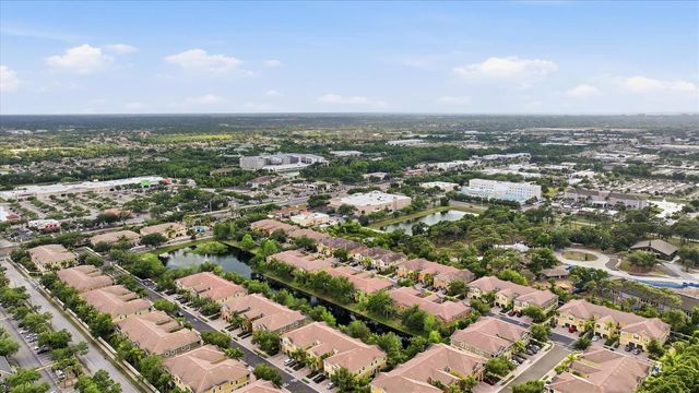 7839 LIMESTONE LANE 12-204, Sarasota, FL 34233