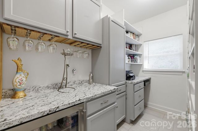467 Crystal Heights Drive, Hendersonville, NC 28379