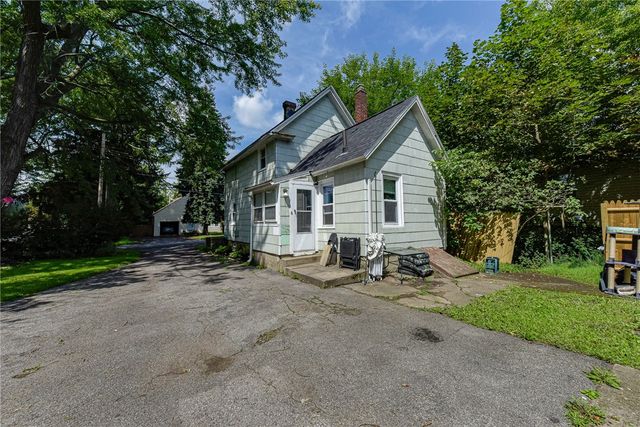 140 Taft Avenue, Irondequoit, NY 14609