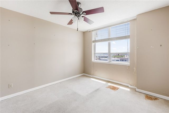 715 S Upper Broadway 1103, Corpus Christi, TX 78401