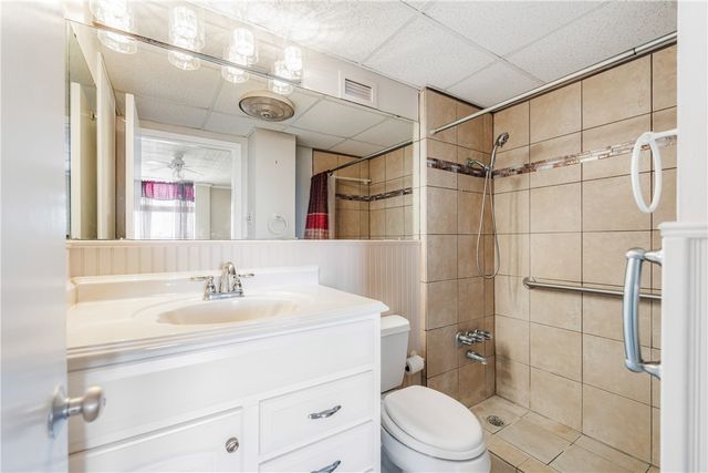 715 S Upper Broadway 1103, Corpus Christi, TX 78401