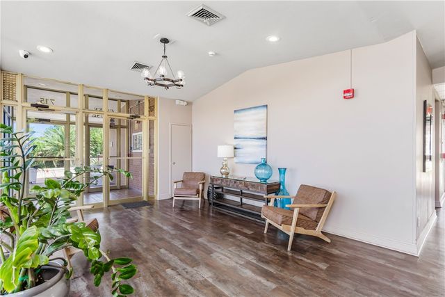 715 S Upper Broadway 1103, Corpus Christi, TX 78401