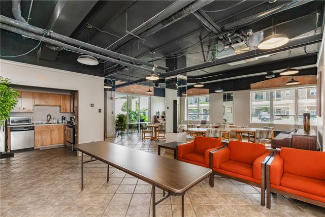 715 S Upper Broadway 1103, Corpus Christi, TX 78401