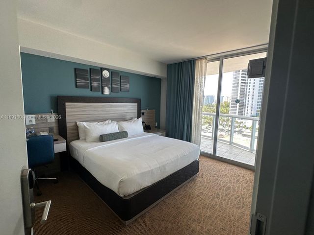 18683 Collins Ave 802, Sunny Isles Beach, FL 33160