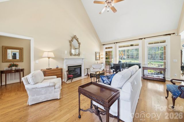 2909 Lakeshore Drive, Chester, SC 29706