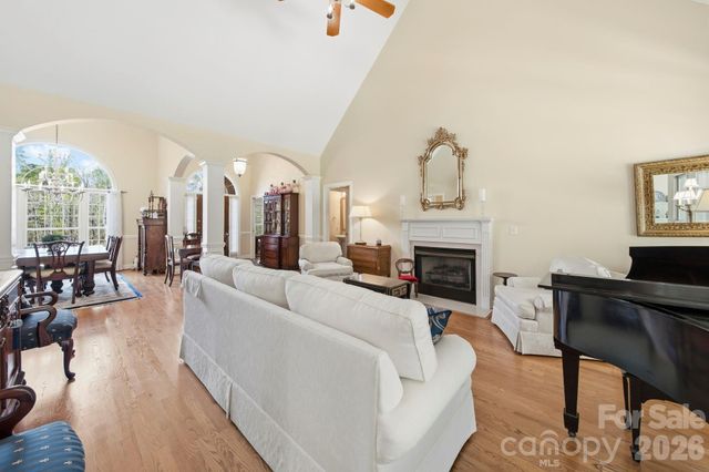 2909 Lakeshore Drive, Chester, SC 29706