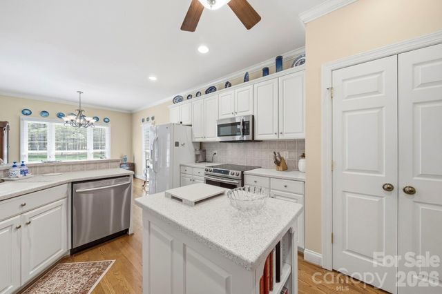 2909 Lakeshore Drive, Chester, SC 29706