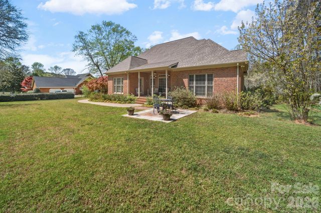 2909 Lakeshore Drive, Chester, SC 29706