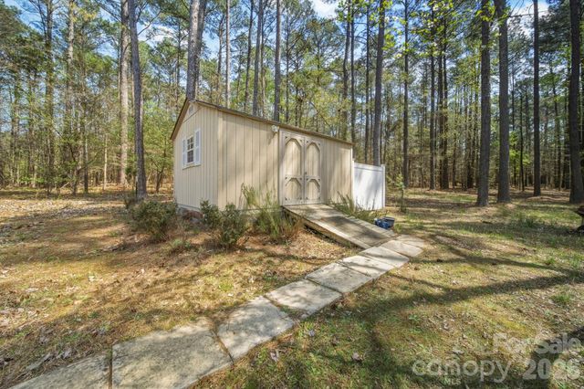 2909 Lakeshore Drive, Chester, SC 29706