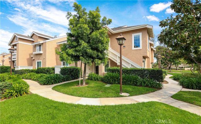94 Greenfield, Irvine, CA 92614