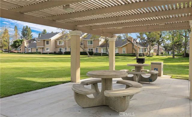 94 Greenfield, Irvine, CA 92614