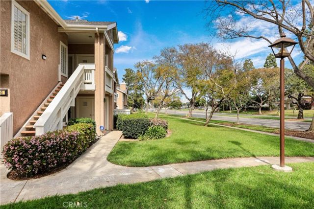 94 Greenfield, Irvine, CA 92614