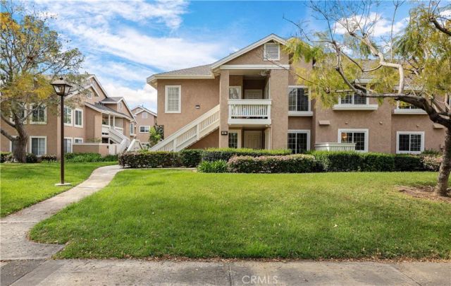 94 Greenfield, Irvine, CA 92614