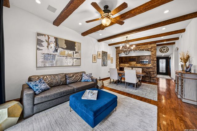 1022 Navarro St Apt 404, San Antonio, TX 78205