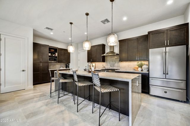 6525 E CAVE CREEK Road 202, Cave Creek, AZ 85331