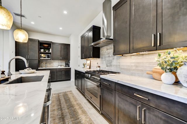 6525 E CAVE CREEK Road 202, Cave Creek, AZ 85331