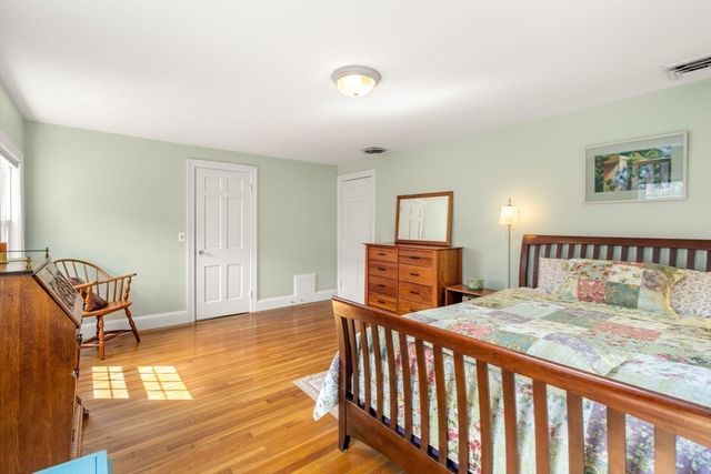 43 Palmer Rd, Newton, MA 02468