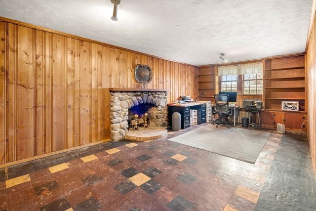 43 Palmer Rd, Newton, MA 02468