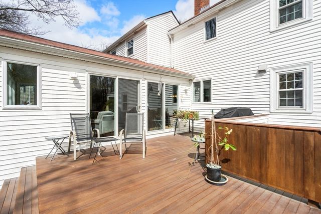 43 Palmer Rd, Newton, MA 02468