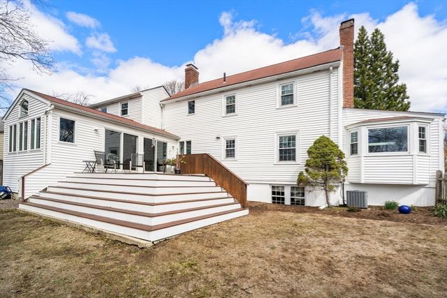 43 Palmer Rd, Newton, MA 02468