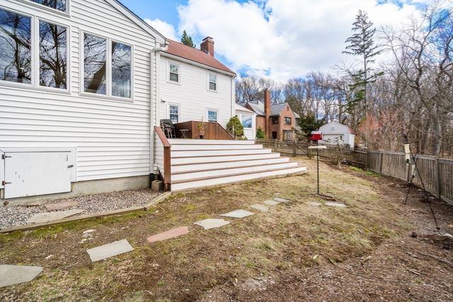 43 Palmer Rd, Newton, MA 02468