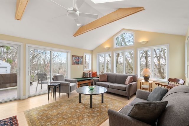 43 Palmer Rd, Newton, MA 02468