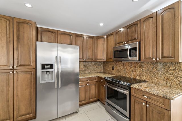 18799 Rio Vista Drive, Jupiter, FL 33469