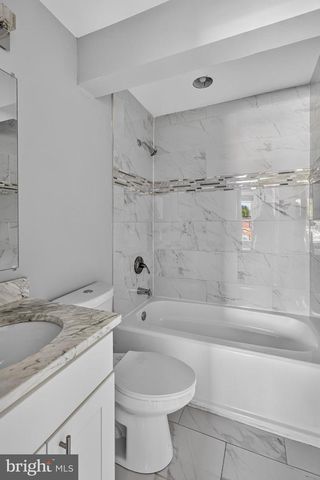 1247 MOUNT OLIVET RD NE, Washington, DC 20002