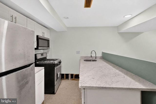 1247 MOUNT OLIVET RD NE, Washington, DC 20002