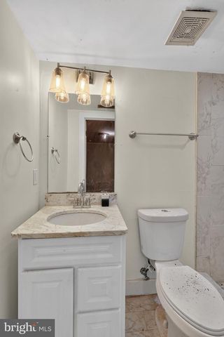 1247 MOUNT OLIVET RD NE, Washington, DC 20002