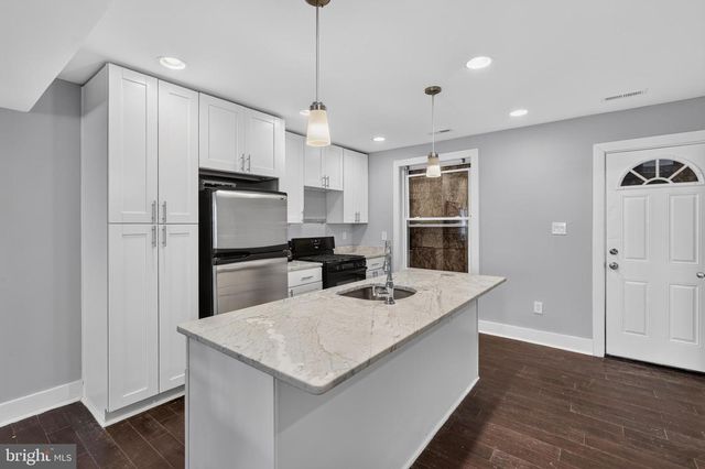1247 MOUNT OLIVET RD NE, Washington, DC 20002