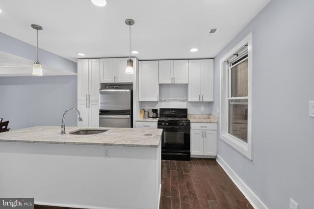 1247 MOUNT OLIVET RD NE, Washington, DC 20002