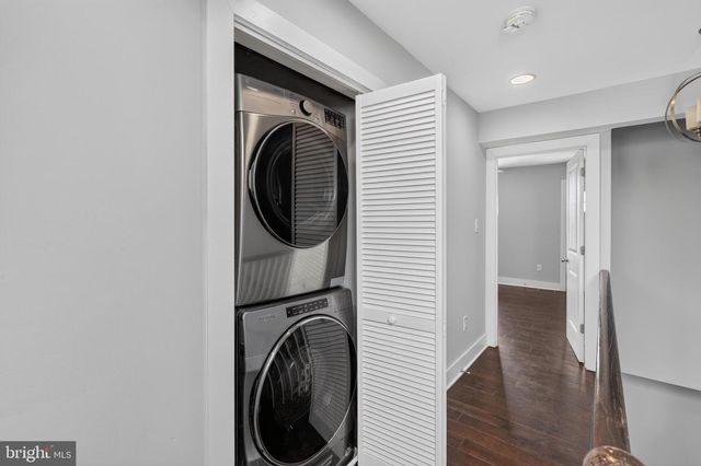 1247 MOUNT OLIVET RD NE, Washington, DC 20002