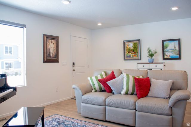 252 N SALTY LN, Saratoga Springs, UT 84045