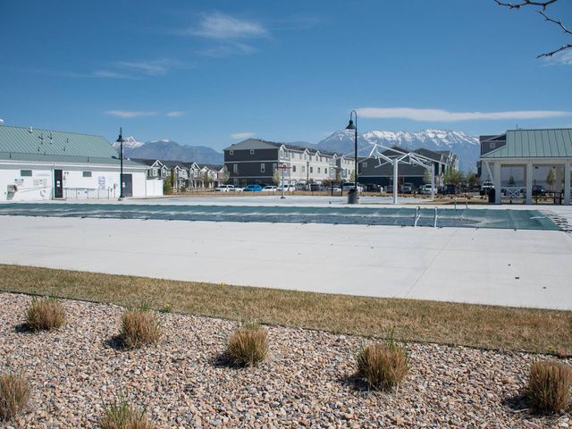 252 N SALTY LN, Saratoga Springs, UT 84045