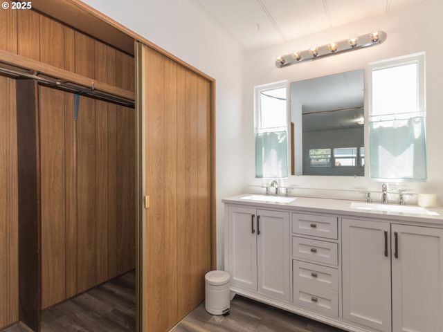 21016 Se STARK St 69, Gresham, OR 97030