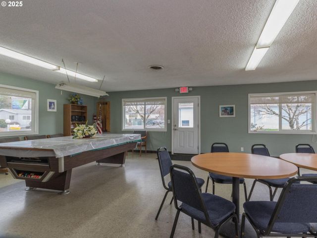 21016 Se STARK St 69, Gresham, OR 97030