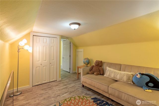 11633 NE 92nd St, Kirkland, WA 98033