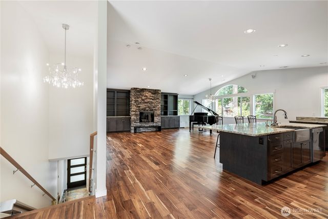 11633 NE 92nd St, Kirkland, WA 98033