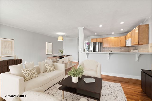 201 Main St 2, Woburn, MA 01801
